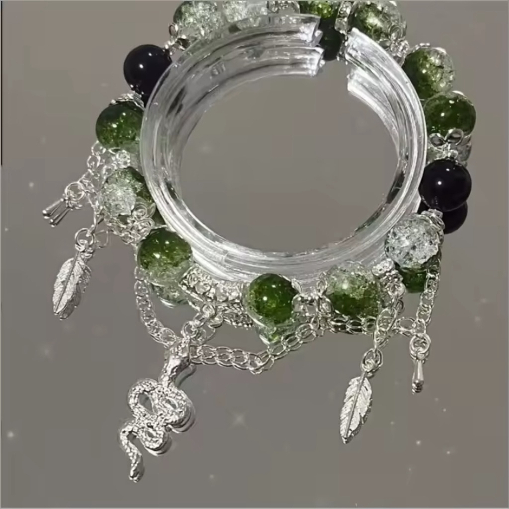 Green Crackle Glass Snake Beaded Charm Bracelet Silver Tone & Stretchy NWT